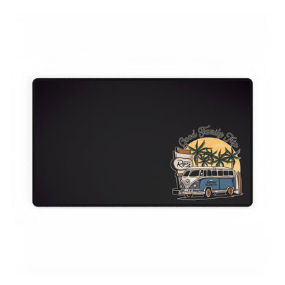 HAPIMI Good Family Trip – Premium Desk Mat